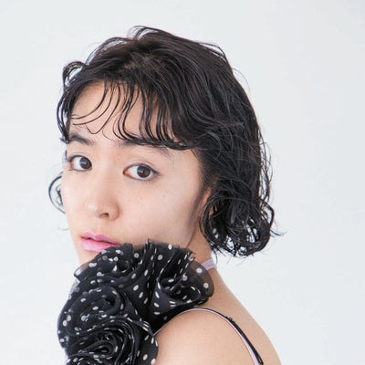 オーバイトーリ サテングリッター ドロップ 180ml